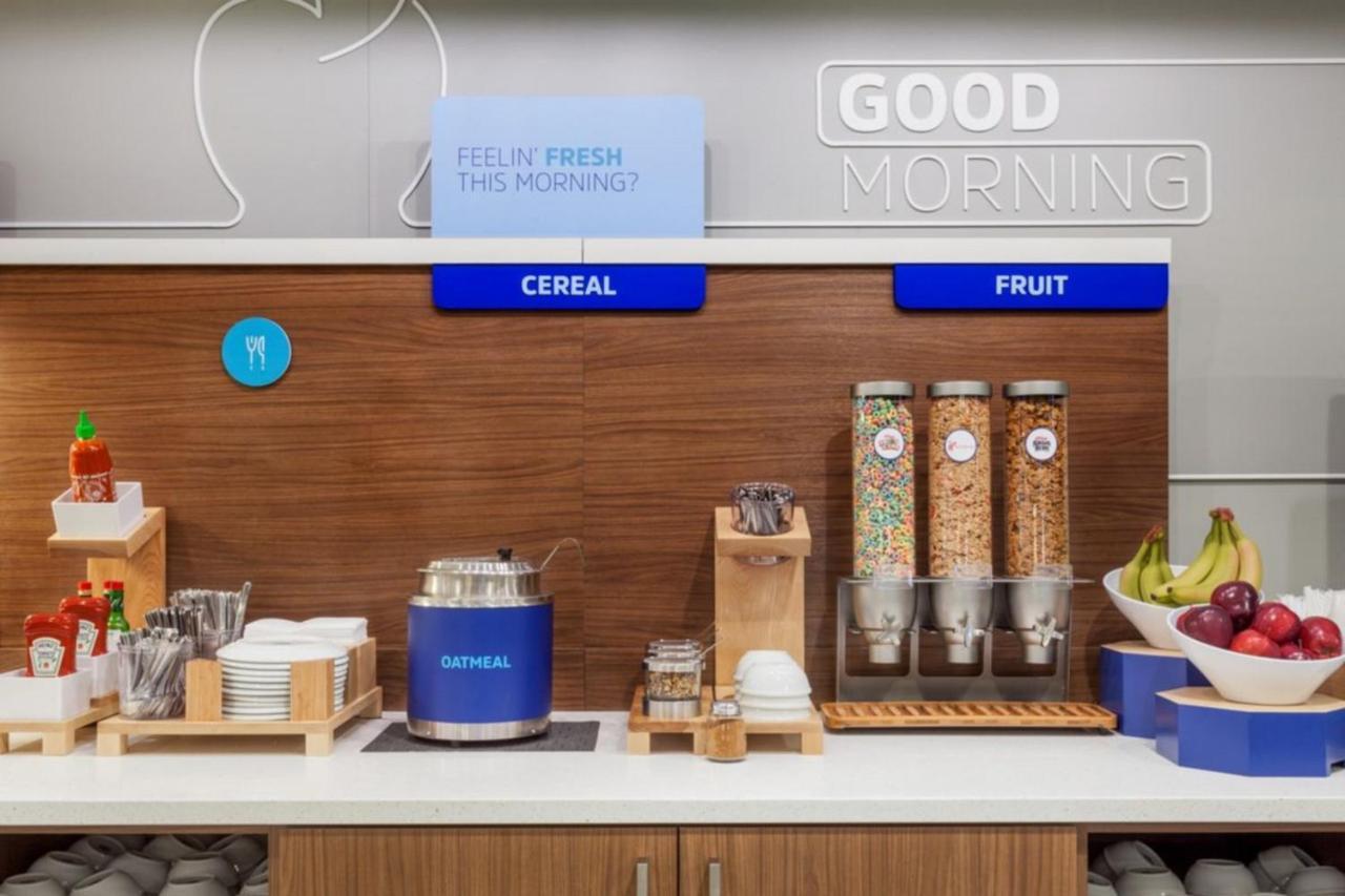 Holiday Inn Express & Suites - West Omaha - Elkhorn By Ihg Esterno foto