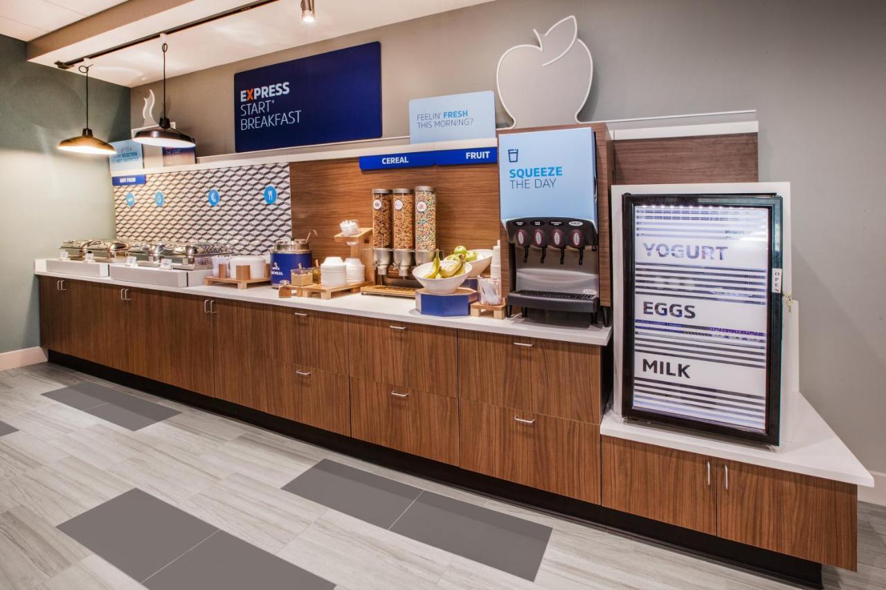 Holiday Inn Express & Suites - West Omaha - Elkhorn By Ihg Esterno foto